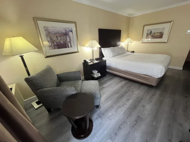 غرفة قياسية بسرير كينج، Quality Inn Saint-Jean-sur-Richelieu 8/10