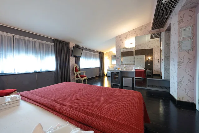 جناح، Hotel Relax Roma Nord 1/4
