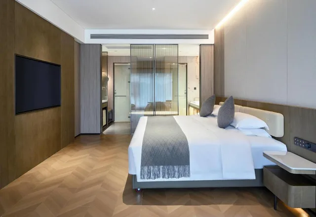 جناح عائلي بسرير كينج وسرير بطابقين، Wyndham Garden Liuzhou Wuxing Street 1/1