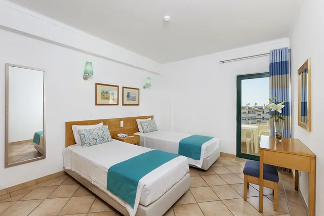 1 Bedroom, Classic, Apartment, Twin Beds, Sunset Side, Sofa, Balcony، Oceanus Aparthotel 1/1