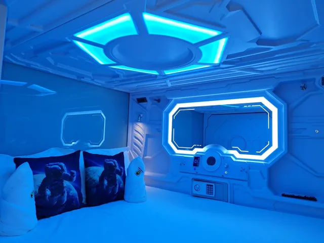Capsule, Queen Bed، Galaxy Pods Capsule Hotel Boat Quay 10/10