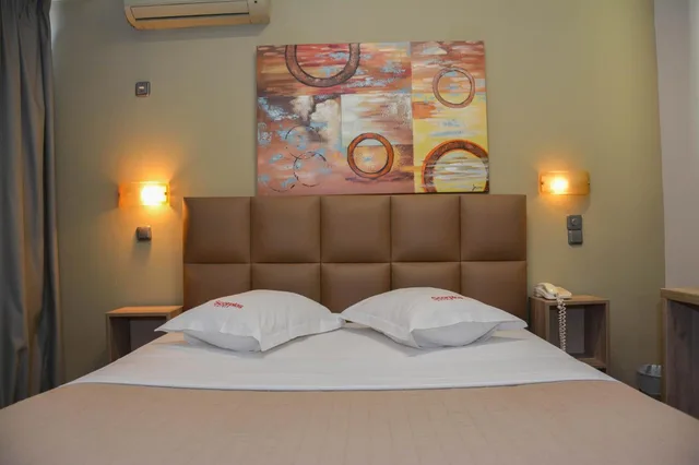 غرفة قياسية بسرير مزدوج أو سريرين منفصلين، Scorpios Hotel 7/10