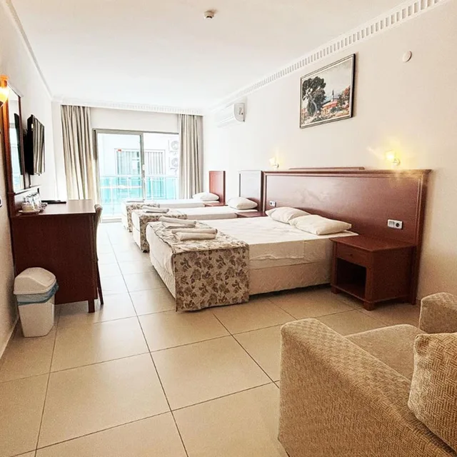 غرفة رباعية، Forum Residence Hotel 2/9