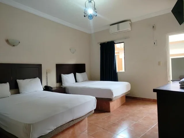 Standard, Triple, OYO Hotel Plaza Veracruz Centro Historico 8/10