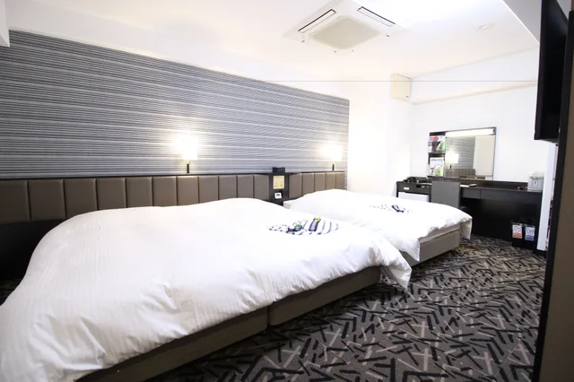 غرفة ثلاثية بسرير كينج وسرير فردي، Apa Hotel Hikone Minami 1/2