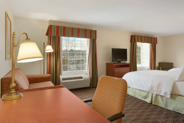 Room, 2 Queen Beds, Accessible, Hampton Inn & Suites Greenfield 3/7
