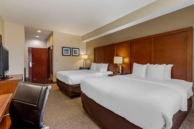 غرفة بسريرين كوين، Comfort Inn and Suites Seguin, TX 3/4