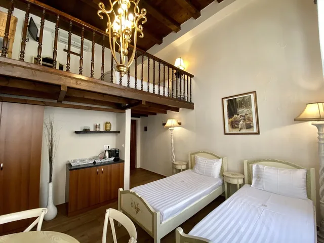 Superior, Suite, Double Bed, Doge Traditional Hotel - Apartments 2/5