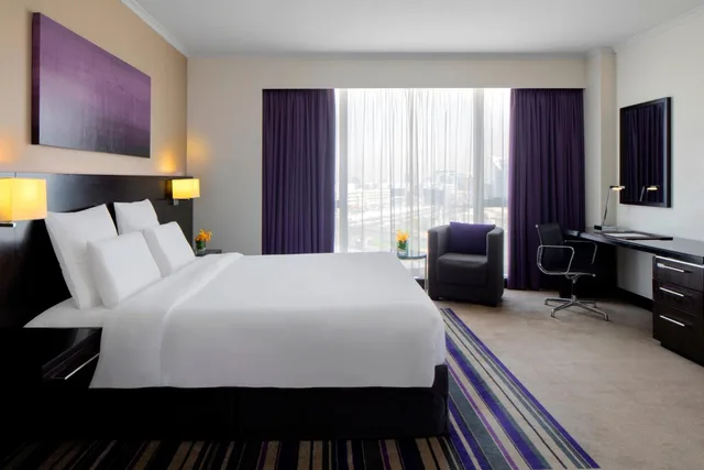 Executive, Double Bed, Pullman Dubai Creek City Centre 1/10