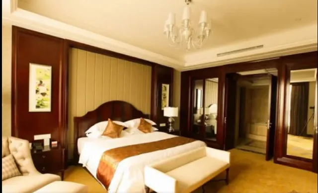 Suite, King Bed, Ramada by Wyndham Changzhou 1/1