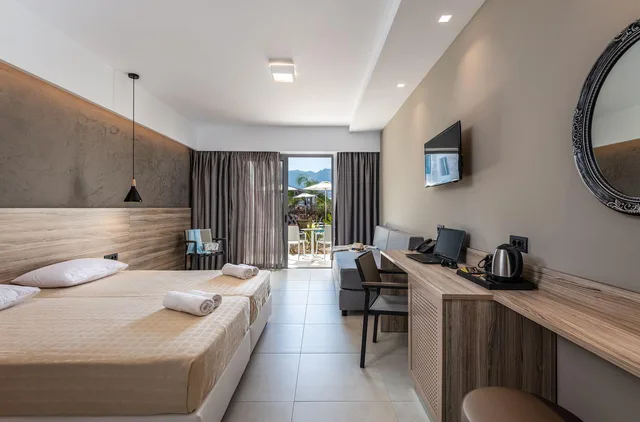 Triple Room Pool or Street view Adult Only، Oneiro Boutique Hotel 2/5
