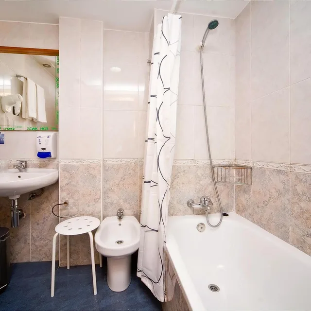 غرفة قياسية بسرير كوين، Hotel Sant Pere II 7/9