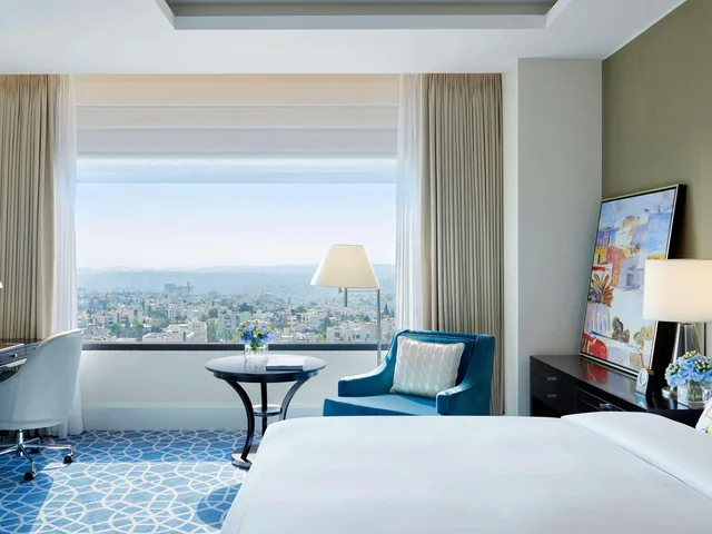 غرفة بسرير كينج، Fairmont Amman 4/9