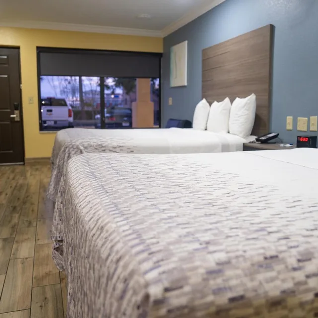 غرفة رباعية، Americas Best Value Inn Ft. Myers 4/9
