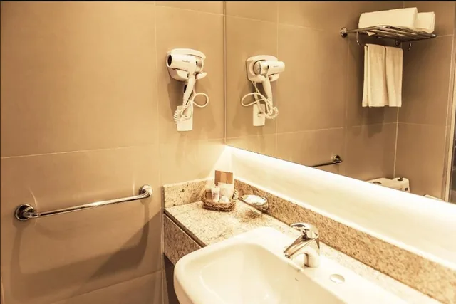 غرفة ديلوكس بسرير كينج، Slaviero Hotel Porto Alegre 5/5