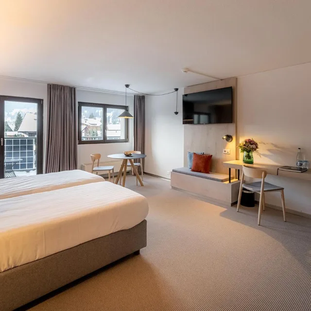 غرفة سوبيريور بسرير مزدوج أو سريرين منفصلين، Victoria Hotel & Residence 2/4