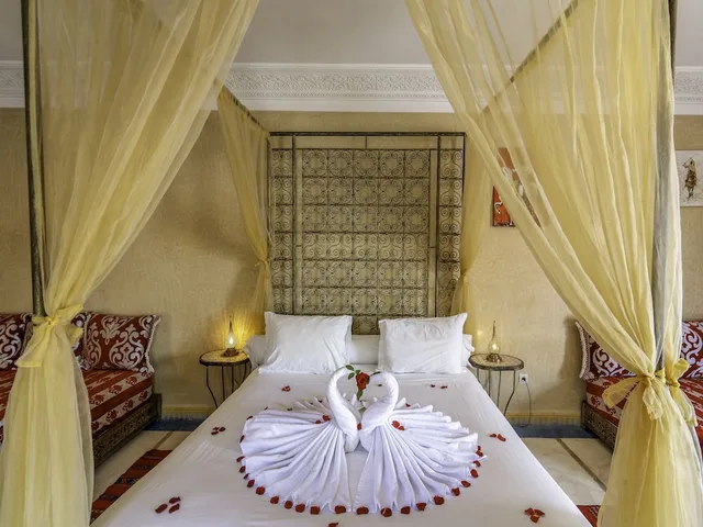Senior, Suite, King and Twin Beds، Palais Tinmel 5/8