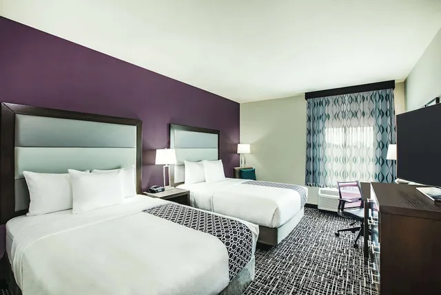 غرفة بسريرين كوين، La Quinta Inn Suites By Wyndham Mcallen La Plaza Mall 1/5