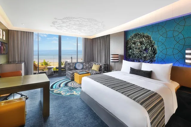 Fabulous, King Bed, Sea Front, Balcony، W Muscat 2/5