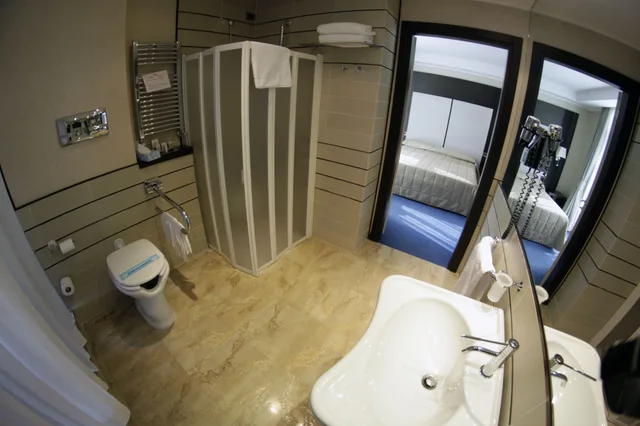 غرفة عائلية قياسية، B&B HOTEL Napoli San Mauro 2/2