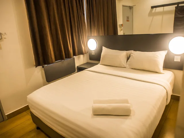 غرفة بسرير كوين، Tune Hotel Klia Aeropolis 1/9