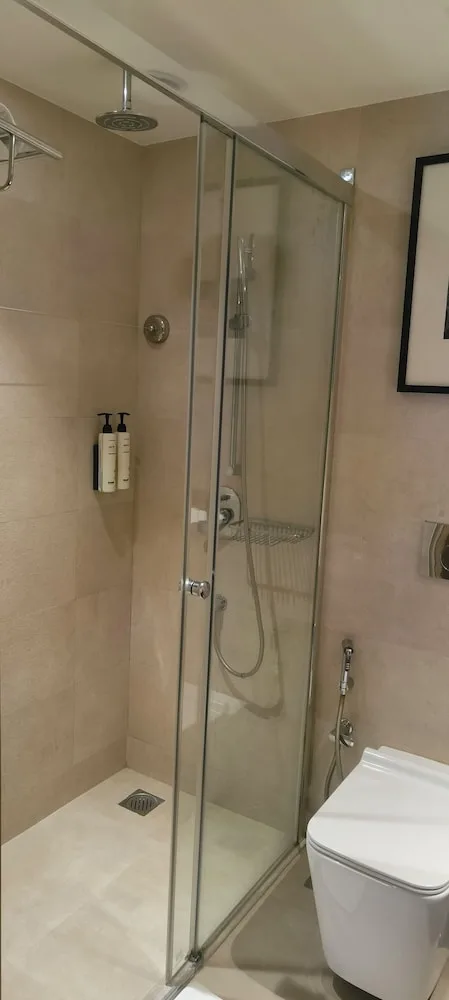 جناح بسريرين منفصلين، Royal Hometel Suites Dahisar Mumbai 3/4