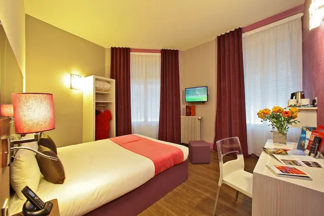 غرفة بريفيليج بسريرين منفصلين، Inter Hotel Saint Martial 7/10