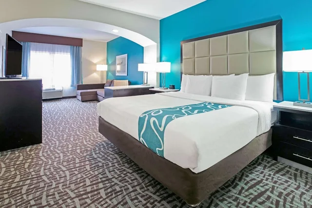 جناح بسرير كينج لذوي الإعاقة، La Quinta Inn And Suites Paris 2/6