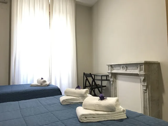 غرفة ثلاثية بثلاثة أسرّة بحمام خاص، Hostal El Pilar 8/10