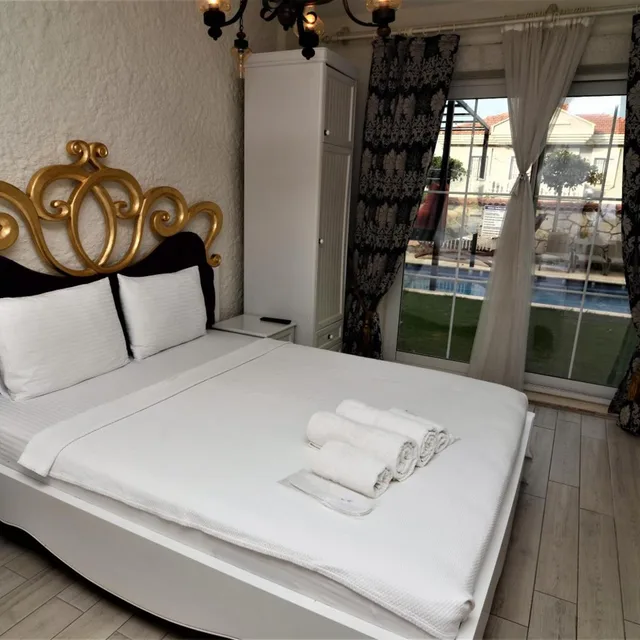 غرفة ثلاثية بإطلالة على المسبح، Alacati Grand Eldoris Otel 7/10