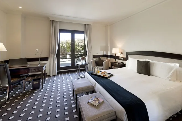 غرفة ثلاثية بسريرين منفصلين، Eurostars Palacio Buenavista 1/4