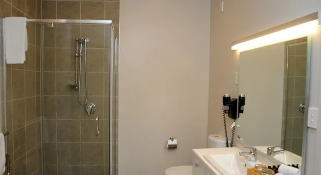 جناح تنفيذي بإطلالة على النهر، Emerald Hotel 4/4
