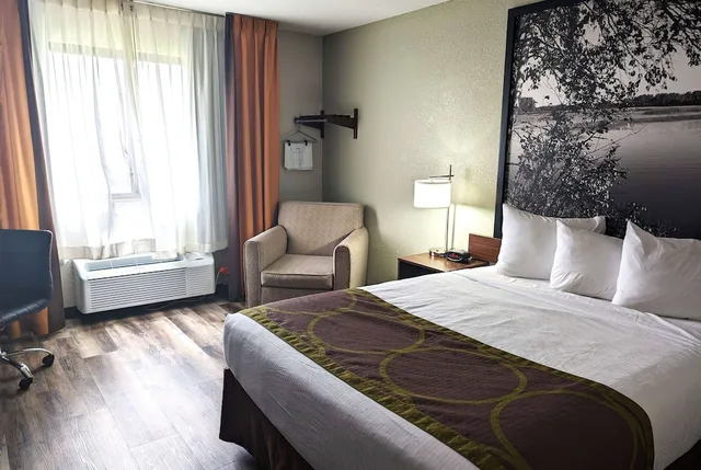غرفة قياسية بسرير كوين، Super 8 By Wyndham Alexandria Mn 5/10