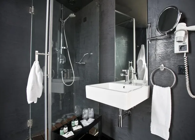 جناح بغرفتي نوم، Funchal Design Hotel 1/1