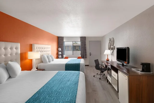 غرفة بسريرين مزدوجين، Howard Johnson By Wyndham Modesto Ceres 9/10