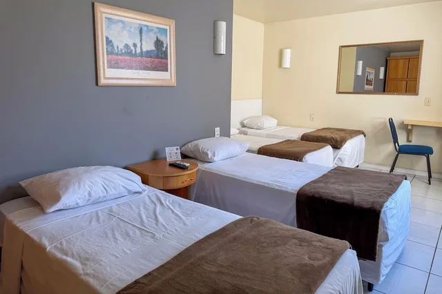 Family, 1 Double and 1 Single Bed, Murphy Bed، Coral Tower Express 8/10