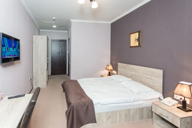 Comfort, Double Bed, City View, French Balcony، HOTEL MARLYN 4/7
