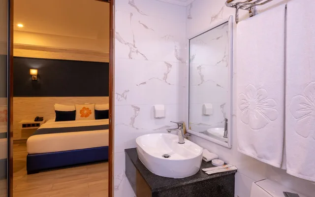 Standard Room (No Window and Balcony)-Transfer Included, Kaani Palm Beach 6/6