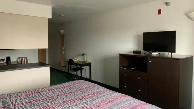 غرفة بسرير كينج، Fairbridge Inn & Suites Miles City 3/7