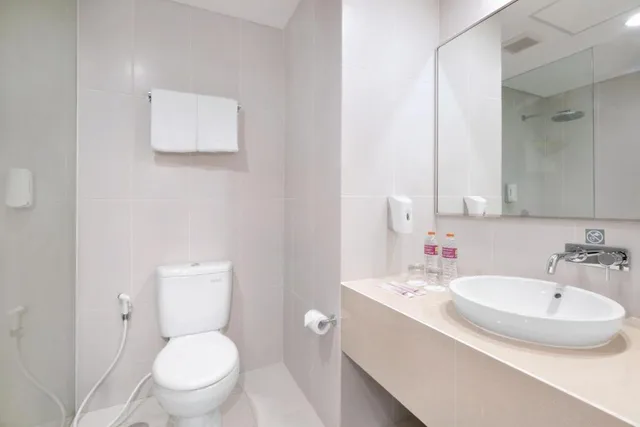 غرفة ديلوكس بريميير، favehotel Tuban 4/6