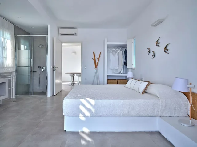 فيلا بسرير كينج وسريرين منفصلين، BLUE MARE VILLAS 1/7