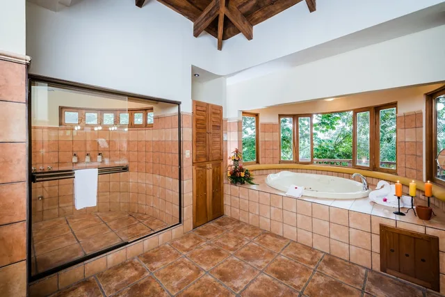 جناح جونيور بسرير كينج بإطلالة على الجبل بشرفة، Borinquen Thermal Resort 6/7