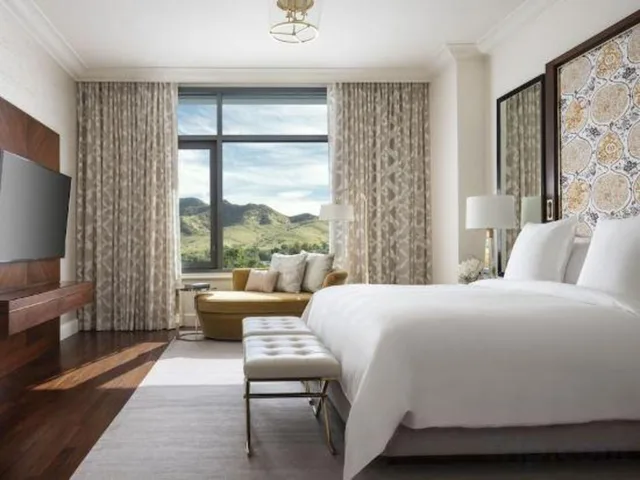 2 Bedrooms, Malibu, Suite, 1 King and 2 Double Beds، Four Seasons Hotel Westlake Village 1/7