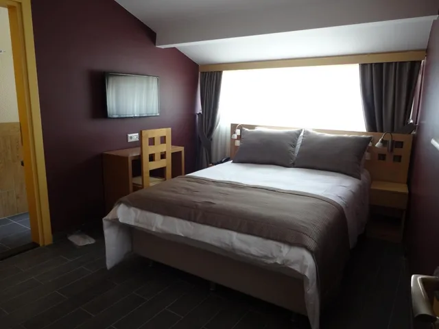 Deluxe, Double Bed, Bunkahaus 2/4