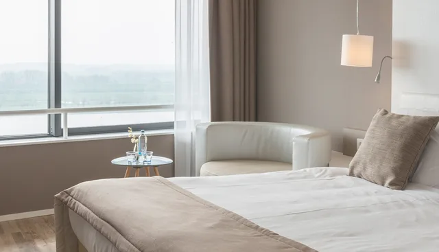 غرفة فاخرة بسرير مزدوج بحوض استحمام، Fletcher Hotel Restaurant de Wageningsche Berg 2/2