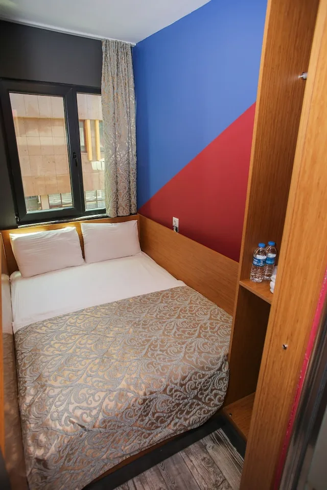 غرفة اقتصادية بسرير مزدوج، Quantum Hotel 1/3