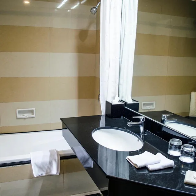 غرفة تنفيذية كلوب، SWISS-BELHOTEL MALEOSAN MANADO 10/10