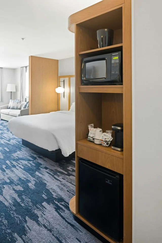استوديو كبير بسرير كينج مع أريكة، Fairfield Inn & Suites by Marriott San Diego Pacific Beach 2/2