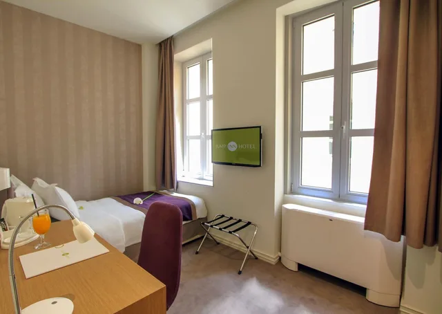 غرفة مفردة، Jump INN Hotel 1/8