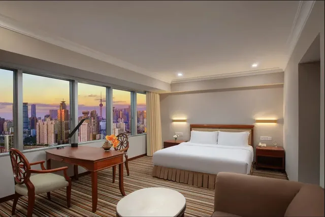 غرفة سوبيريور بسرير مزدوج، Jin Jiang Tower Hotel 2/10